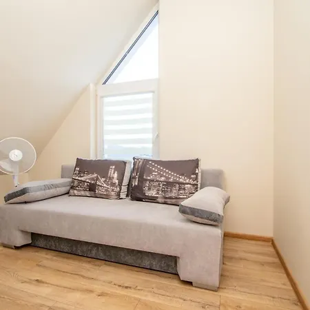 Homemaker Apartment, By Cohost Паланга