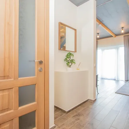 Homemaker Apartment, By Cohost Паланга