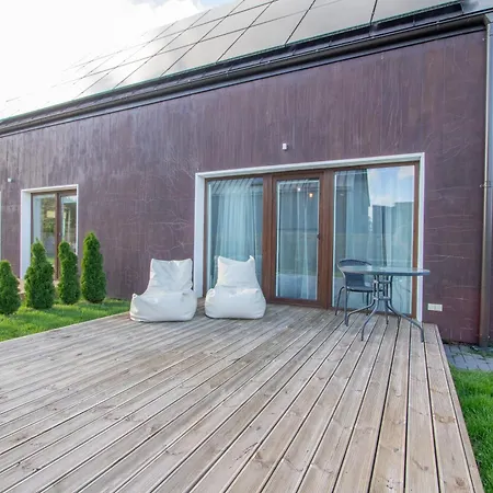 Homemaker Apartment, By Cohost Апартаменты *