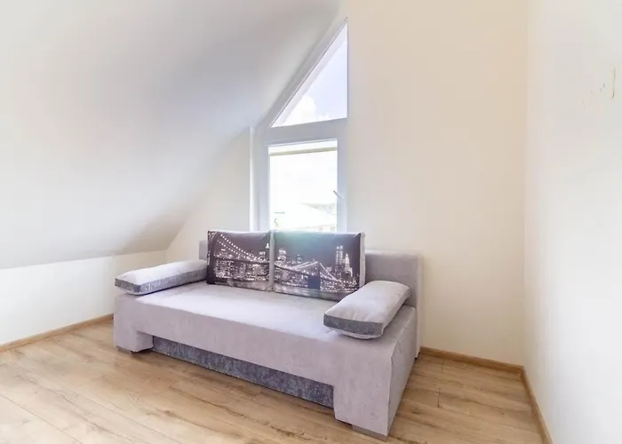 Homemaker Apartment, By Cohost Apartament *