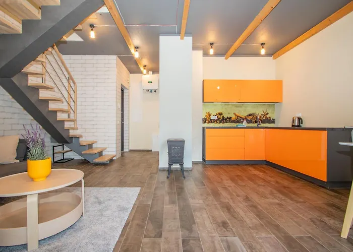 Homemaker Apartment, By Cohost Apartament *