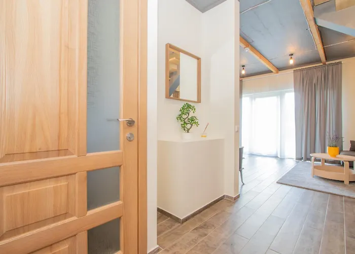 Homemaker Apartment, By Cohost Połąga