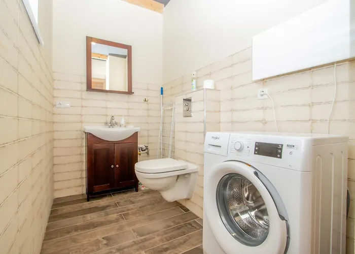 Homemaker Apartment, By Cohost Apartament