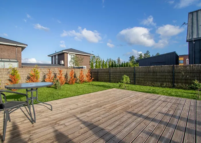 Homemaker Apartment, By Cohost * Połąga