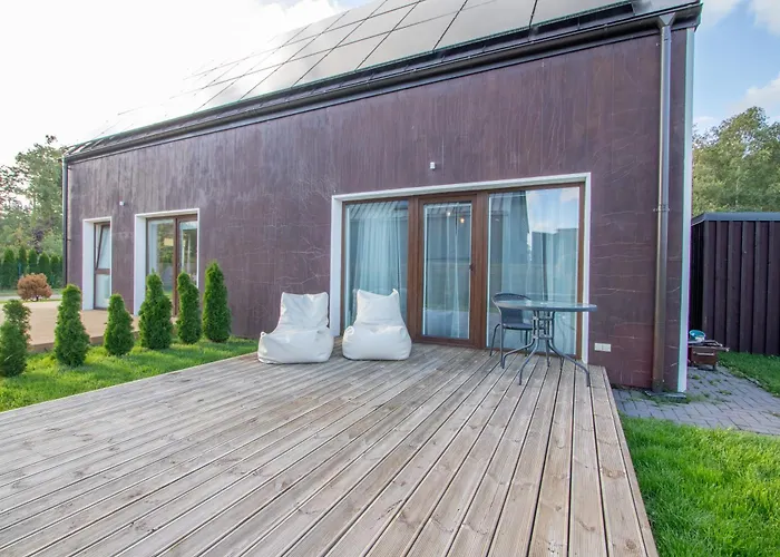 Homemaker Apartment, By Cohost Apartament *